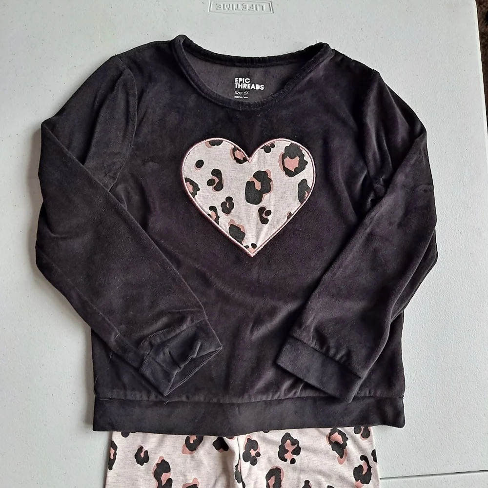 Epic Threads Leopard Pajama set